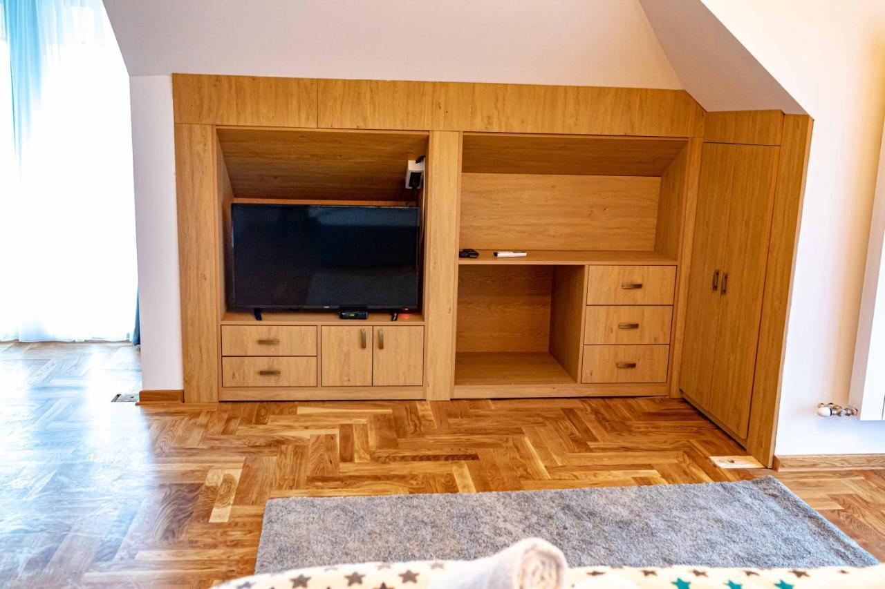 City Escape Luxury Villa Zuce Eksteriør bilde
