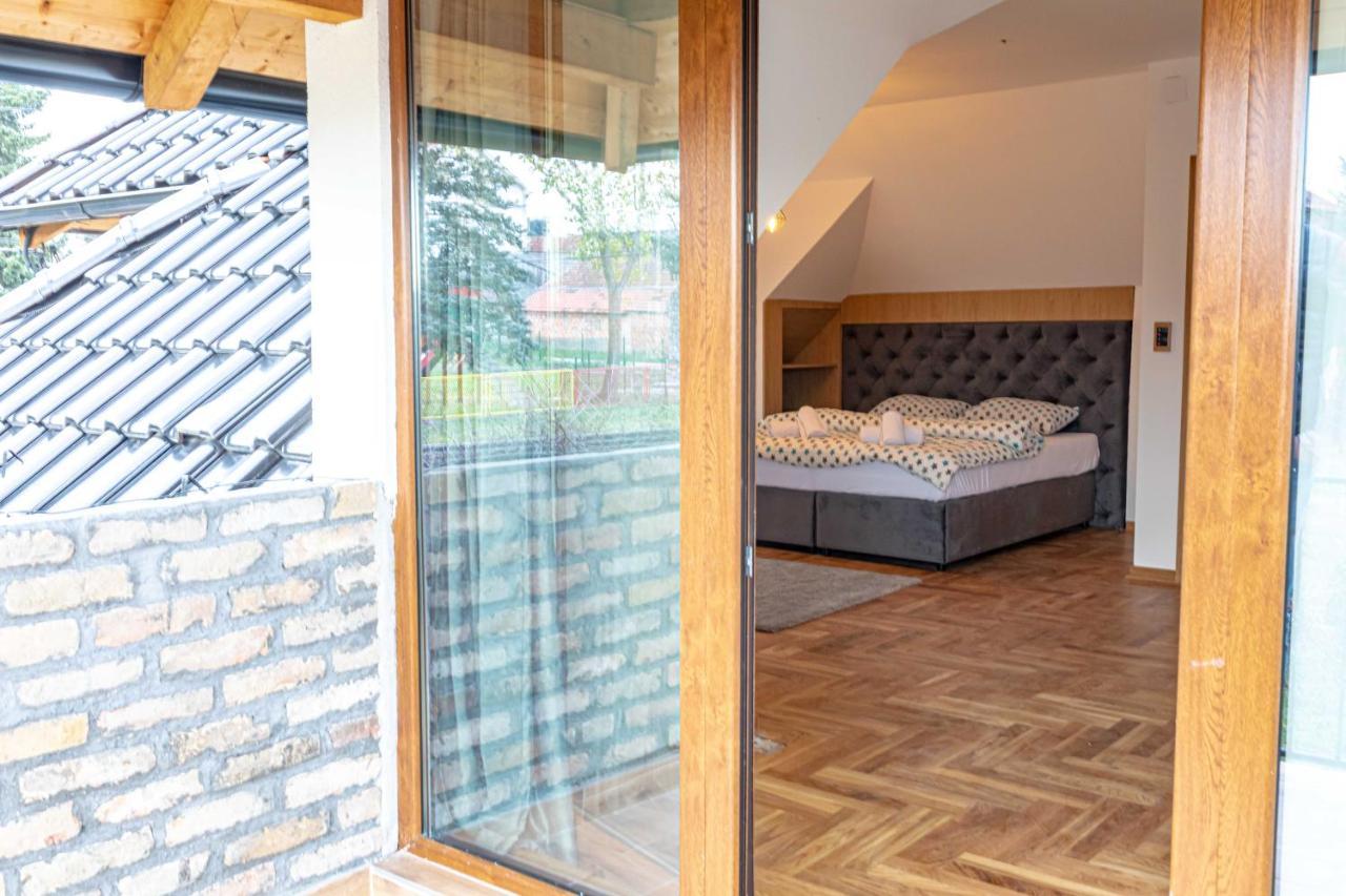 City Escape Luxury Villa Zuce Eksteriør bilde