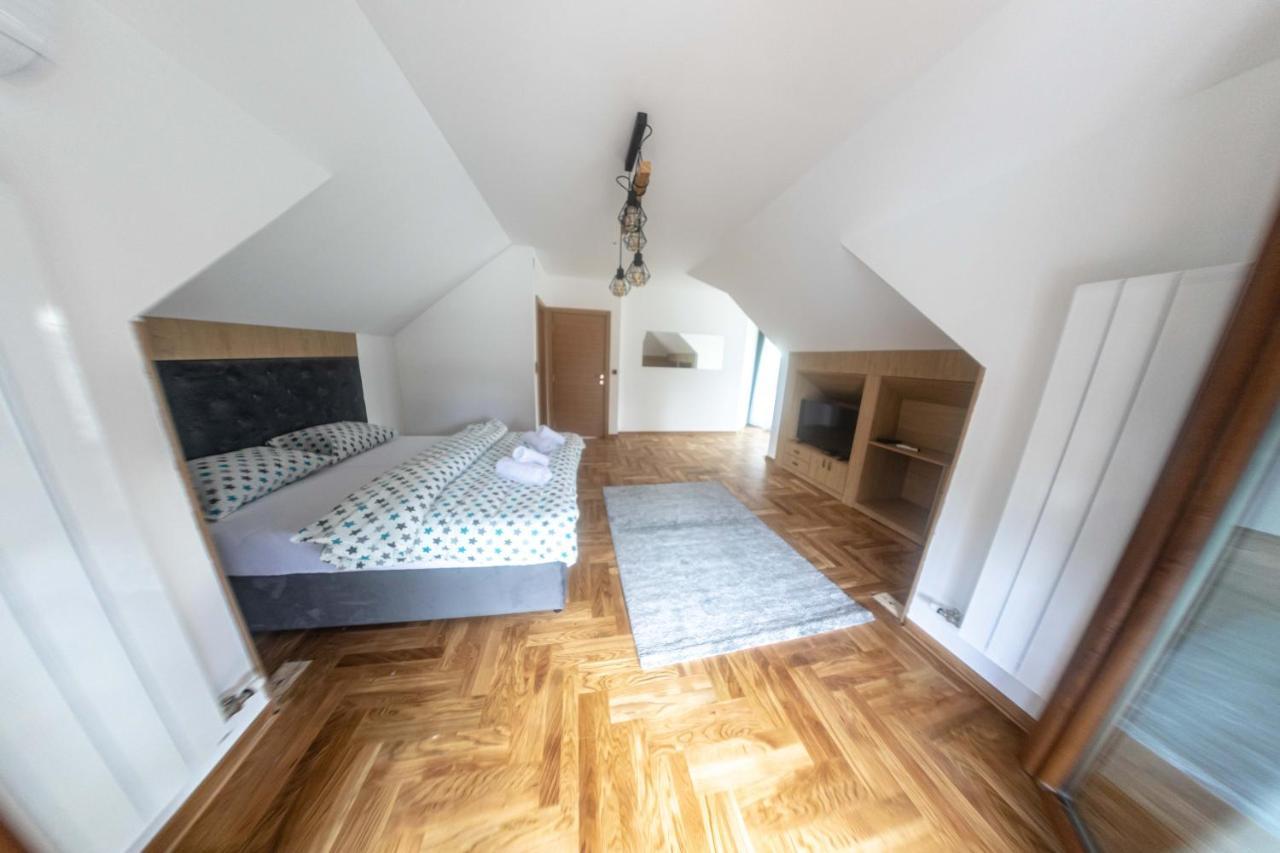City Escape Luxury Villa Zuce Eksteriør bilde