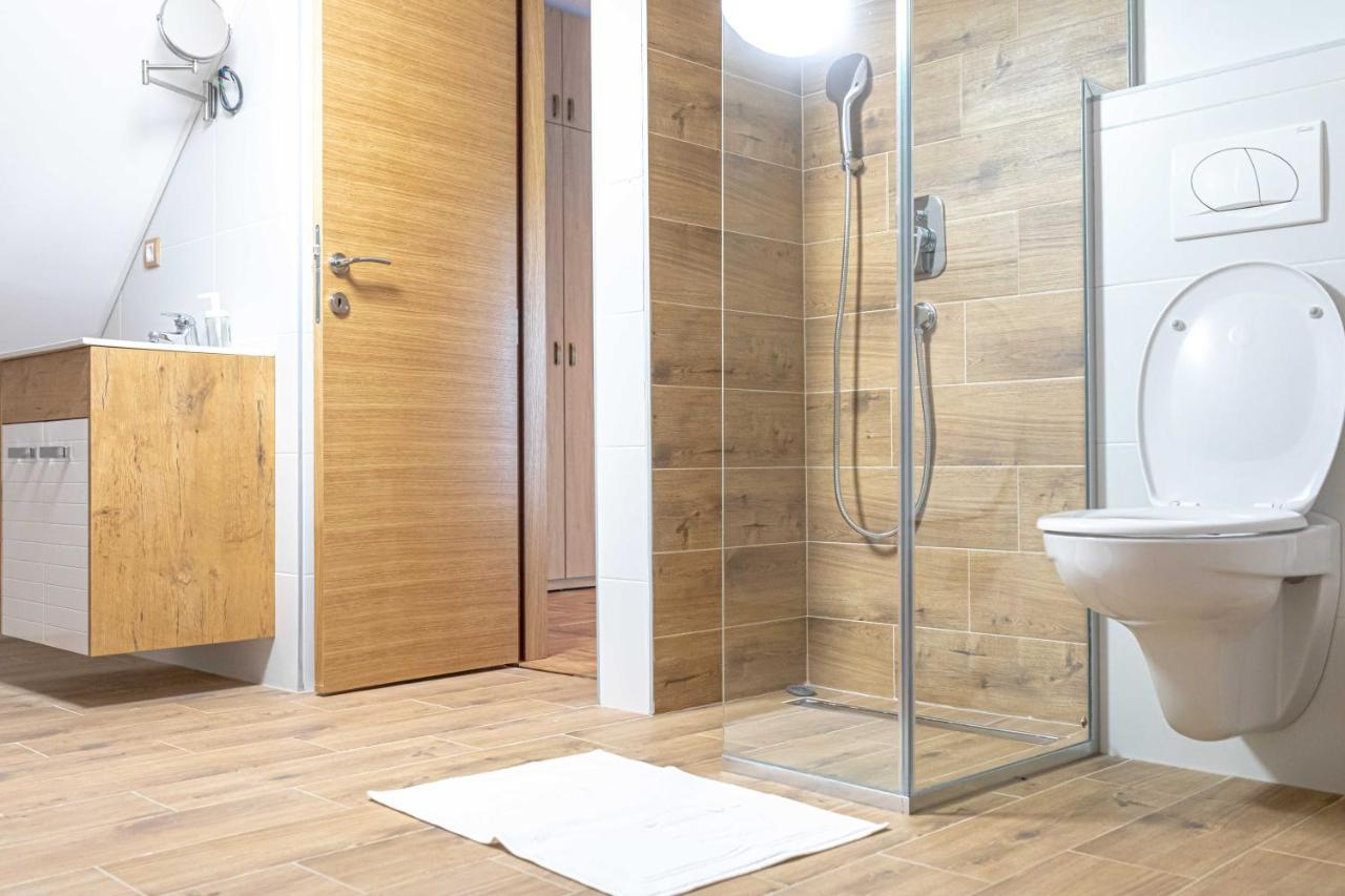 City Escape Luxury Villa Zuce Eksteriør bilde