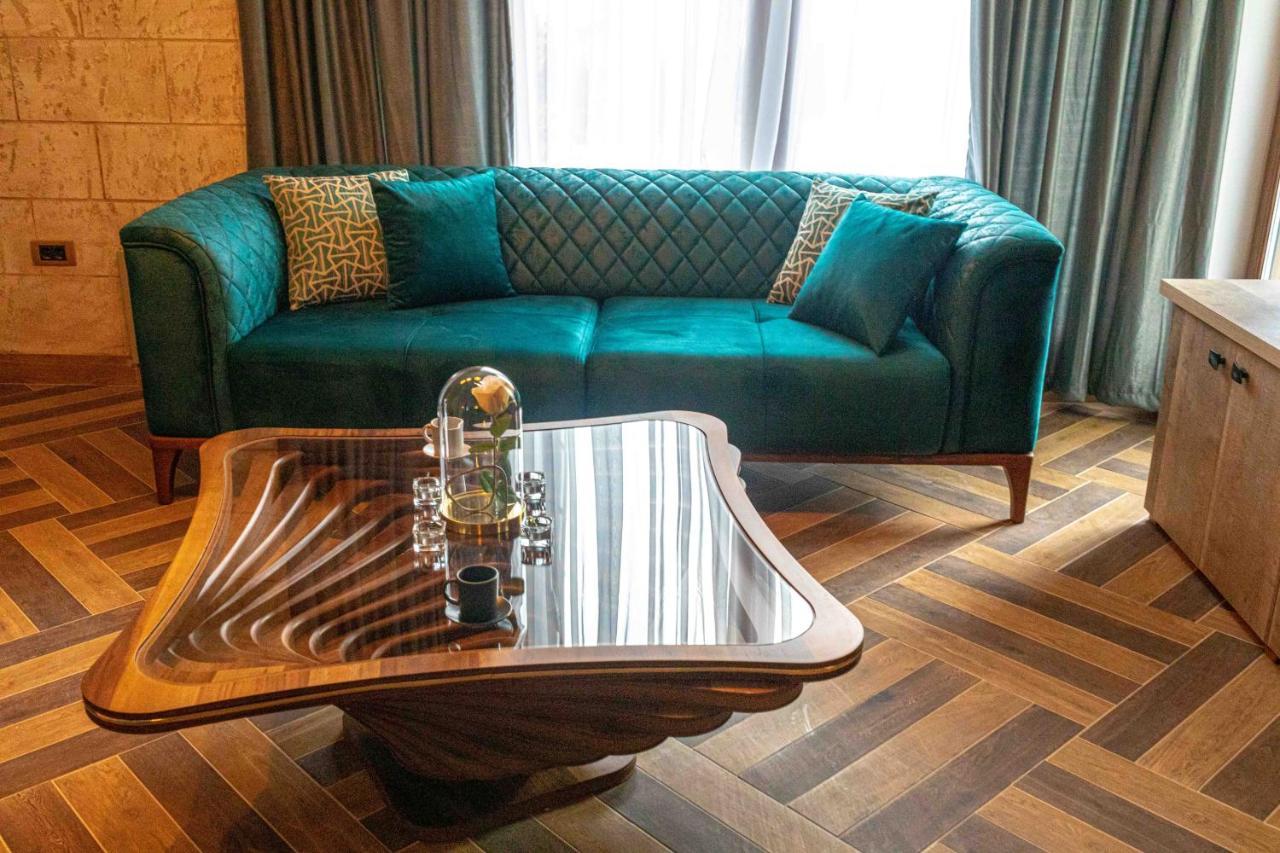City Escape Luxury Villa Zuce Eksteriør bilde