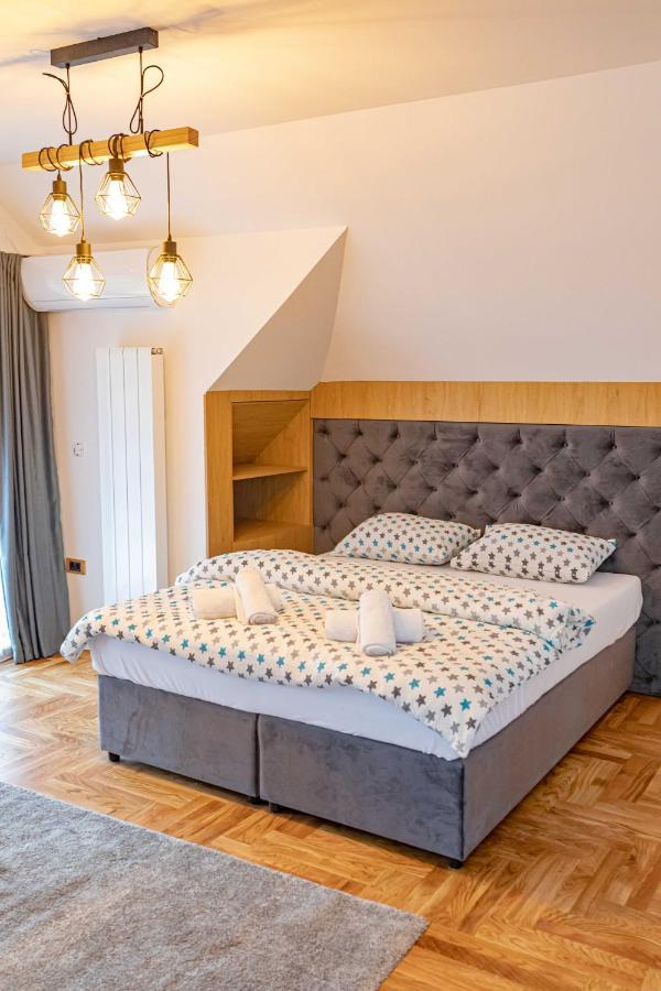 City Escape Luxury Villa Zuce Eksteriør bilde