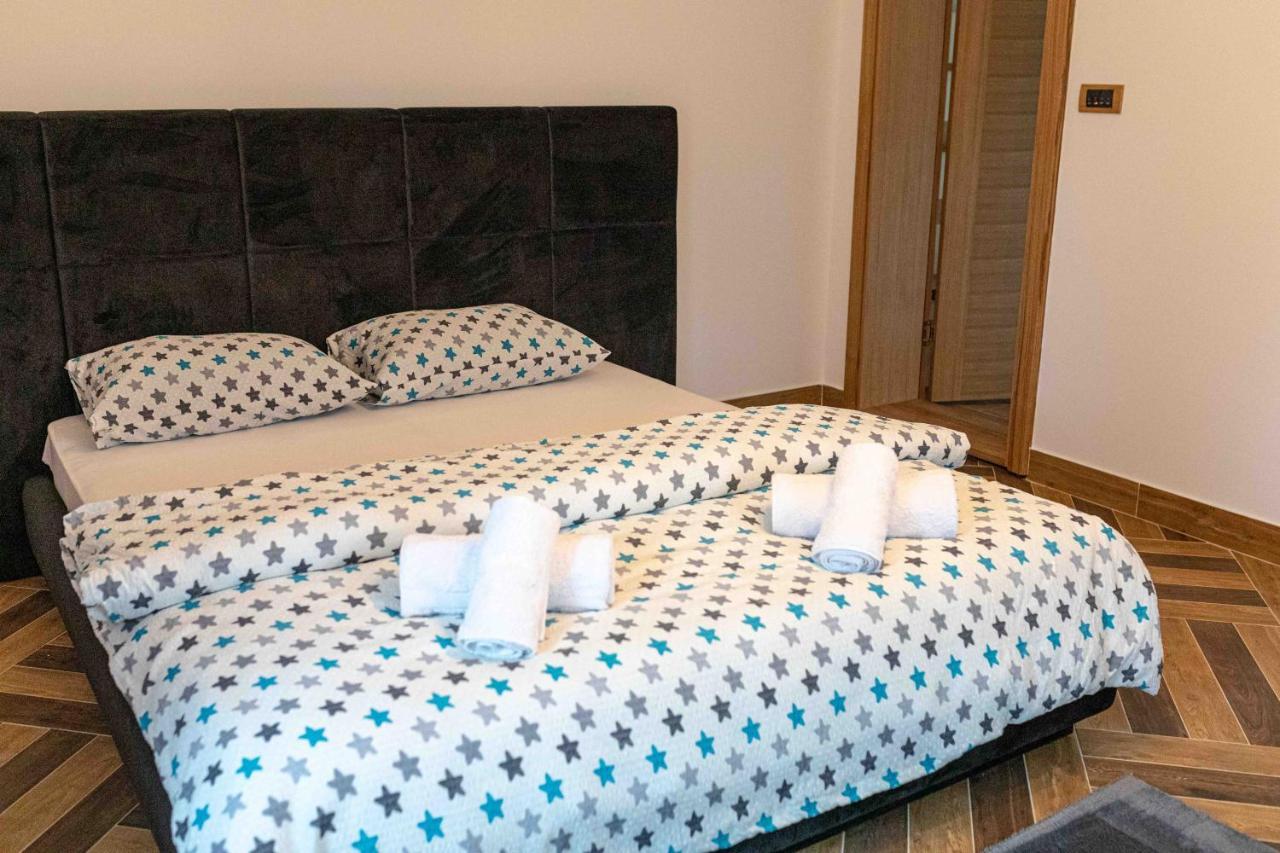 City Escape Luxury Villa Zuce Eksteriør bilde