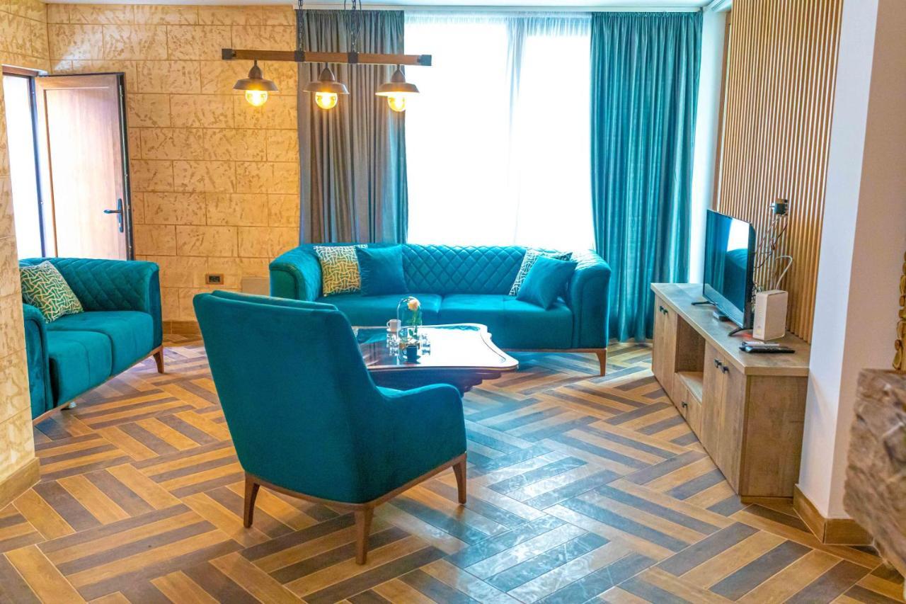 City Escape Luxury Villa Zuce Eksteriør bilde