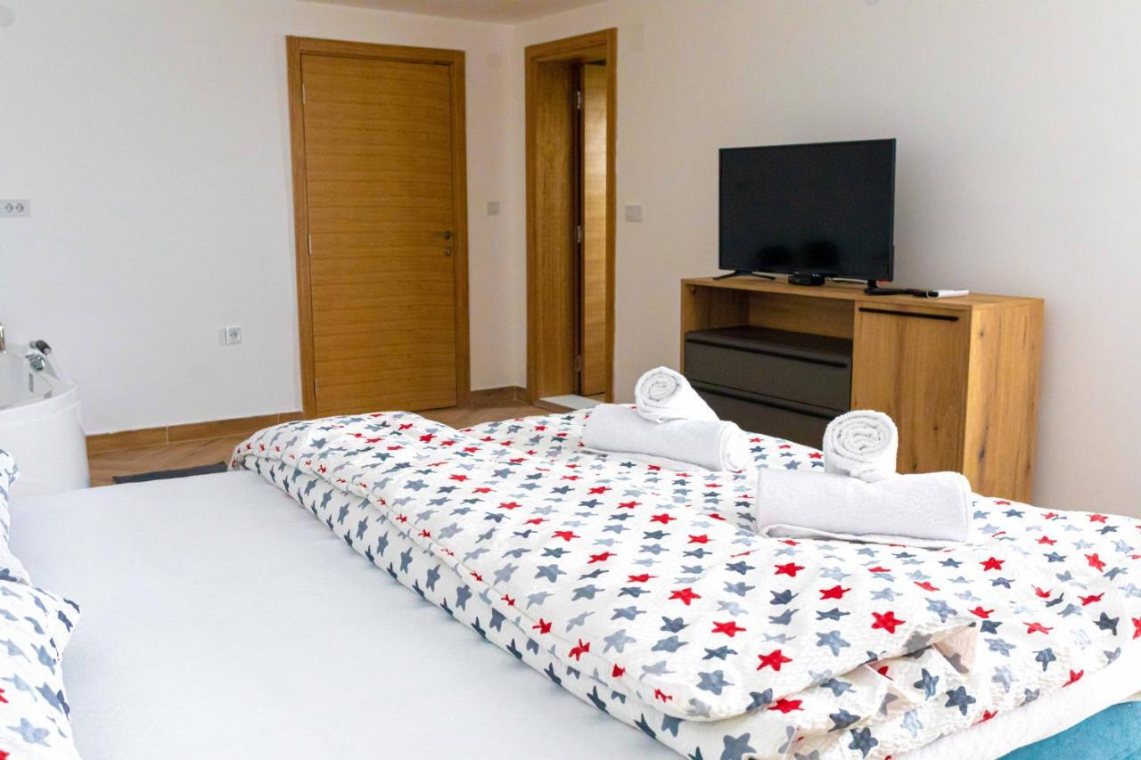 City Escape Luxury Villa Zuce Eksteriør bilde