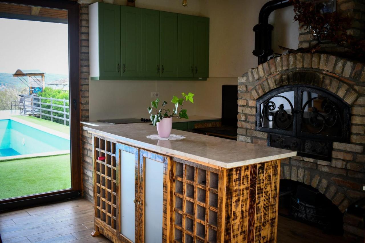 City Escape Luxury Villa Zuce Eksteriør bilde
